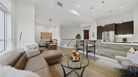 209 Cosmopolitan Court Sarasota FL 34236
