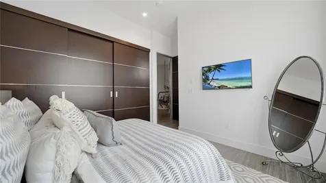 209 Cosmopolitan Court Sarasota FL 34236