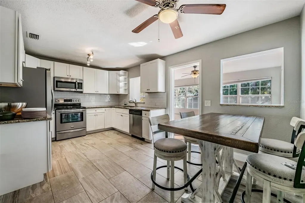 2025 Plaza Dolores Clearwater FL 33755