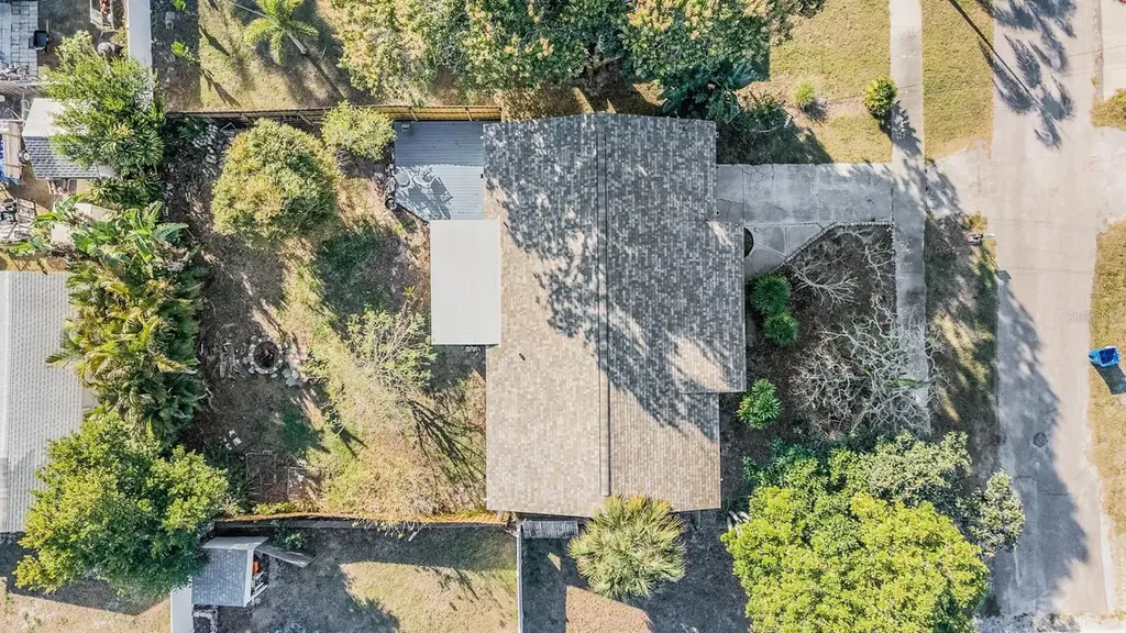 2025 Plaza Dolores Clearwater FL 33755