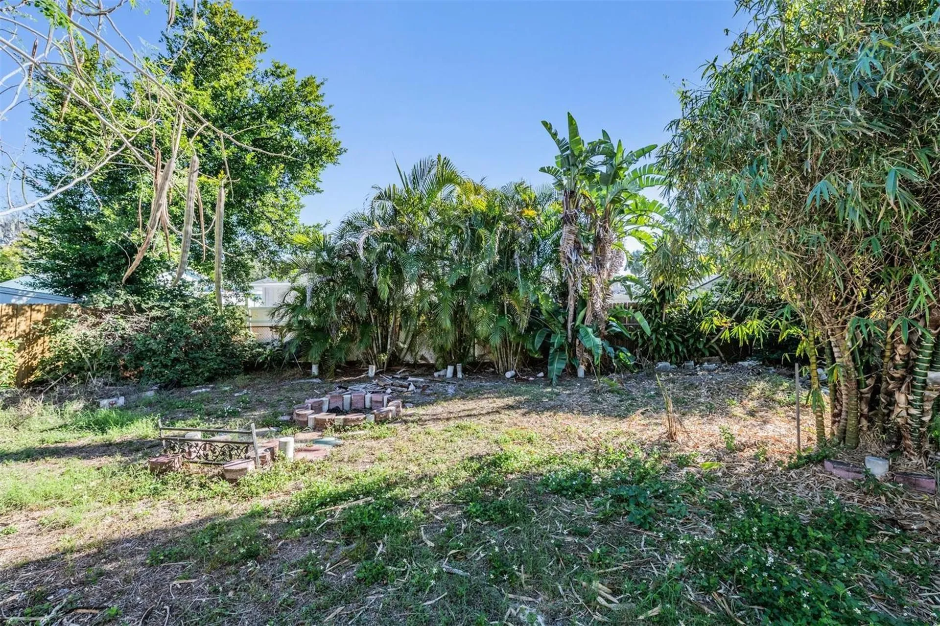 2025 Plaza Dolores Clearwater FL 33755