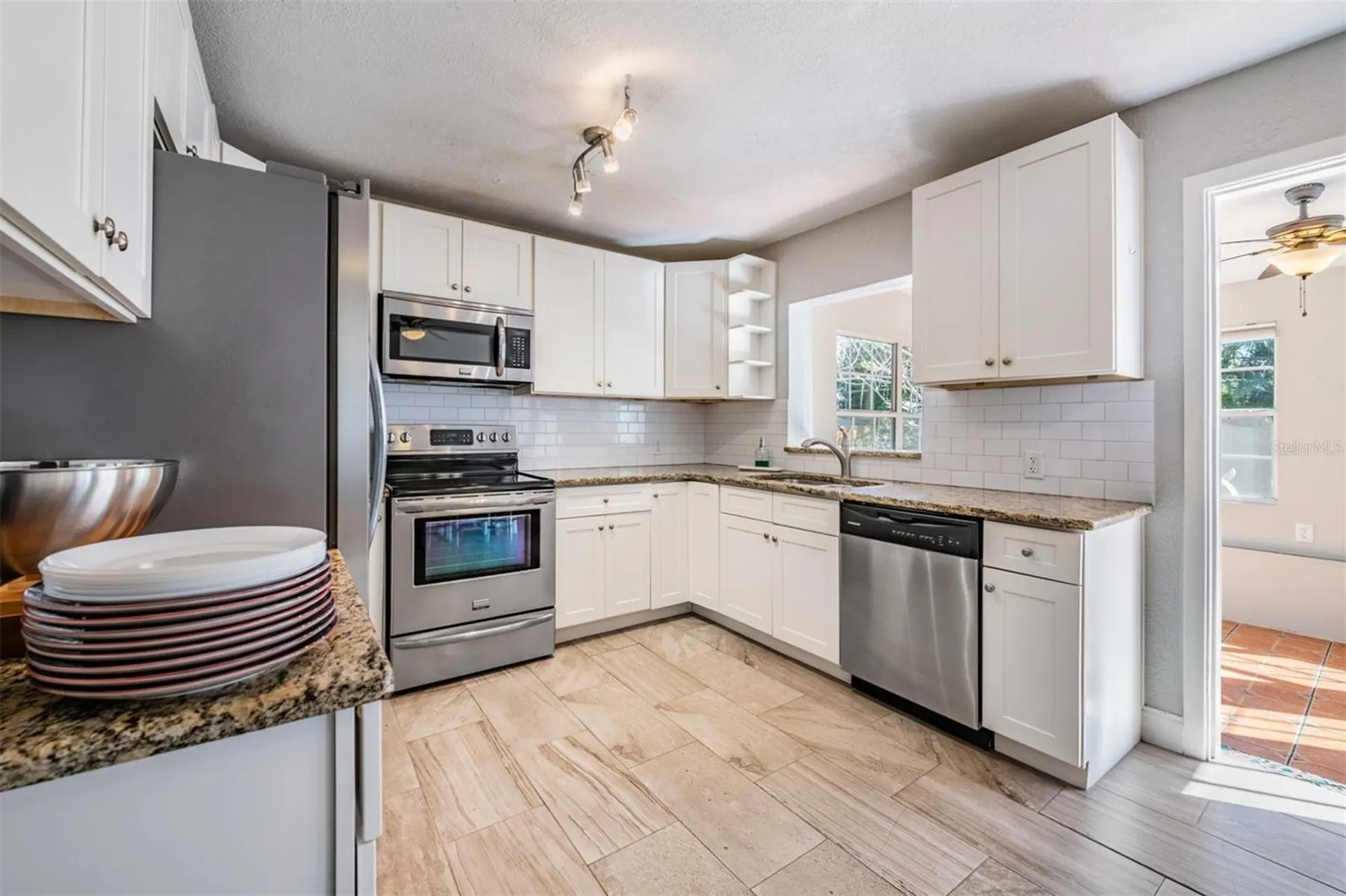 2025 Plaza Dolores Clearwater FL 33755