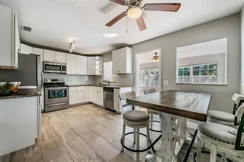 2025 Plaza Dolores Clearwater FL 33755