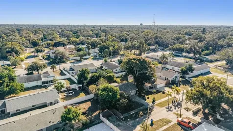 2025 Plaza Dolores Clearwater FL 33755