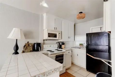 527 Eastwood Lane Daytona Beach FL 32118