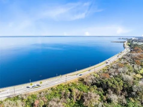 2330 Narcissus Avenue Sanford FL 32771