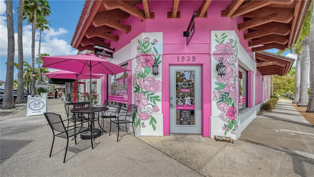 1864 Goldenrod Street Sarasota FL 34239