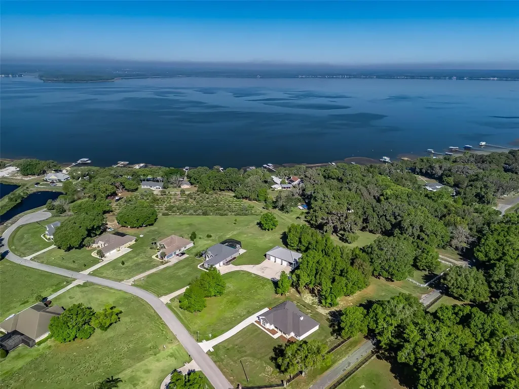 13945 SE 156th Lane Weirsdale FL 32195