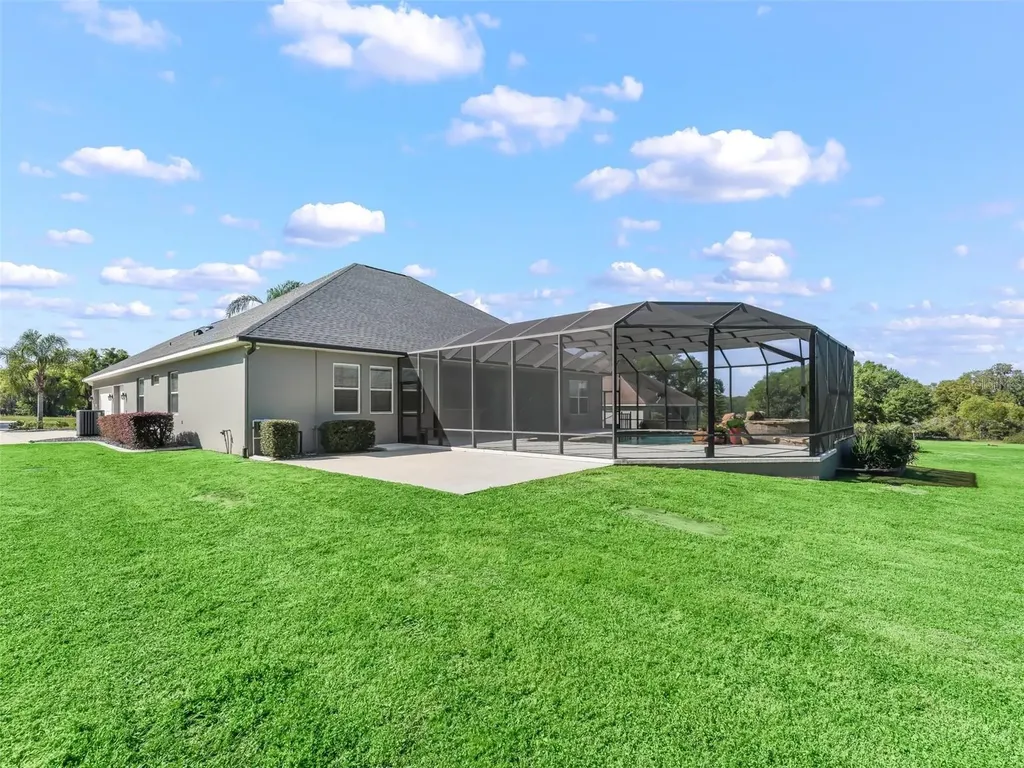 13945 SE 156th Lane Weirsdale FL 32195