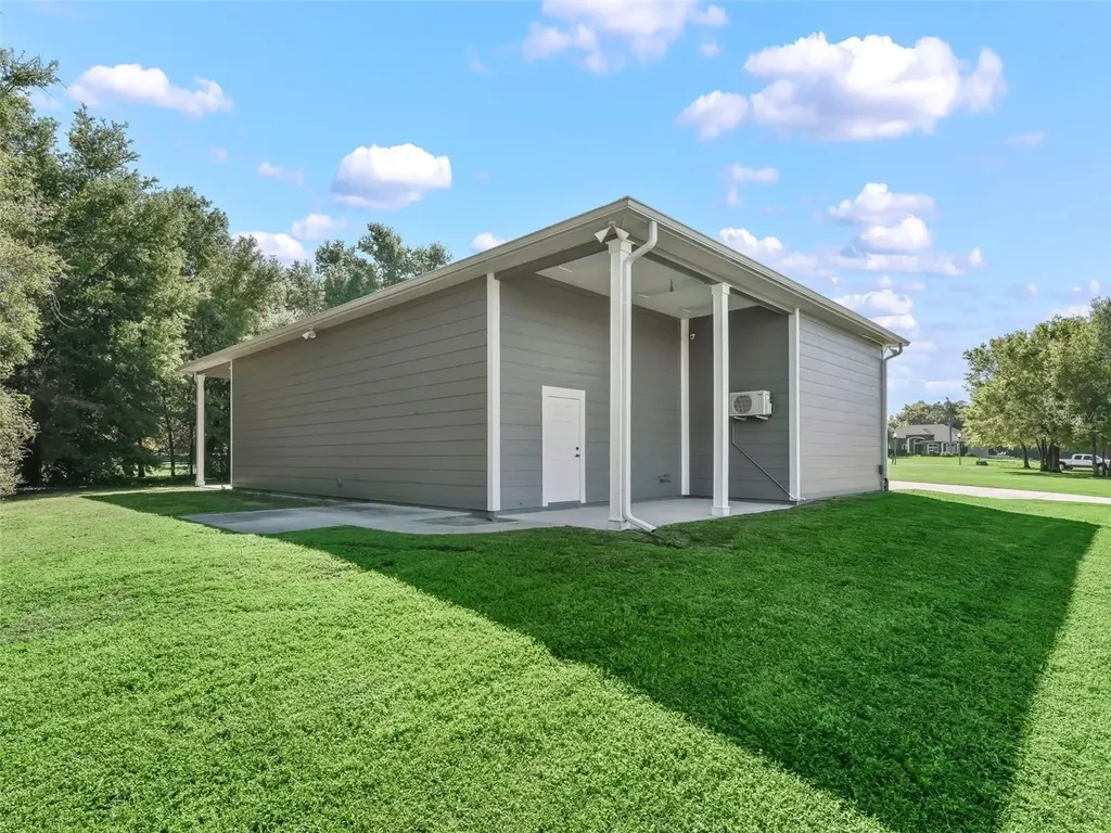 13945 SE 156th Lane Weirsdale FL 32195
