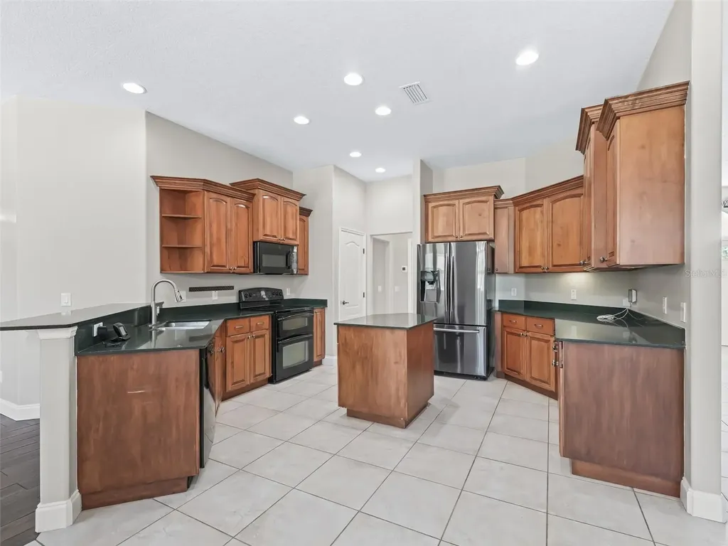 13945 SE 156th Lane Weirsdale FL 32195