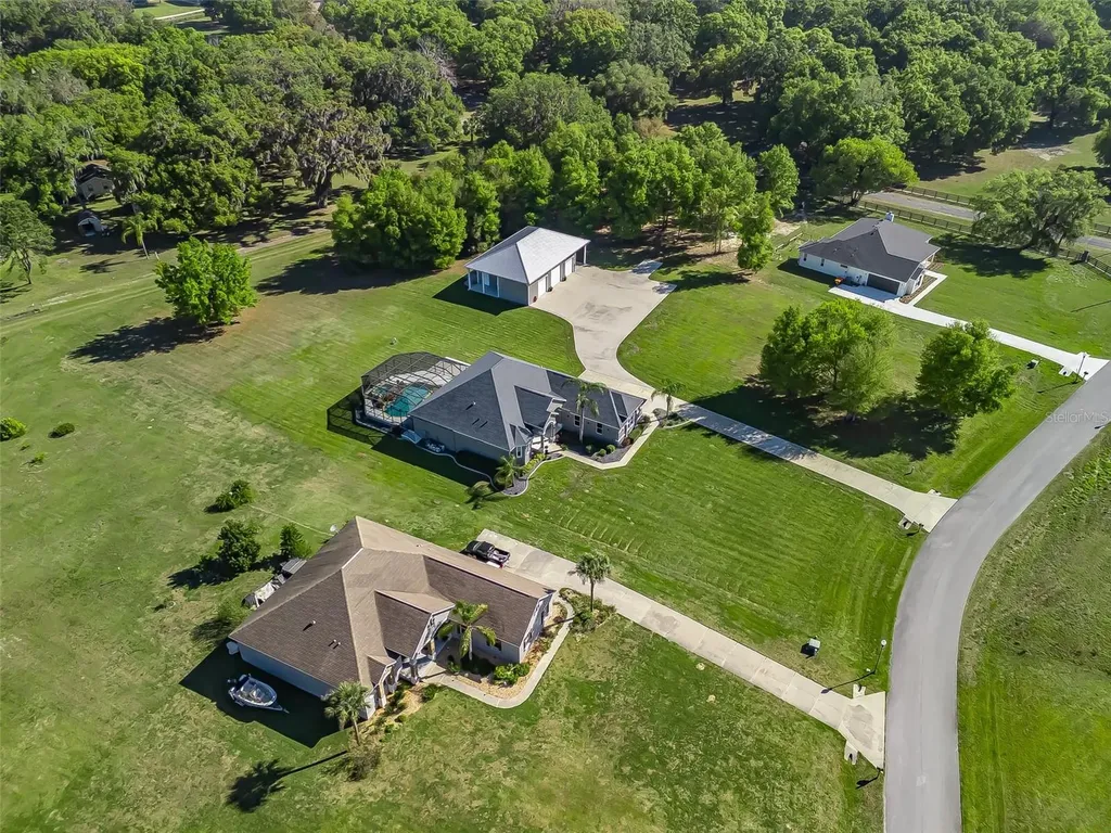 13945 SE 156th Lane Weirsdale FL 32195