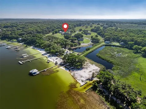 13945 SE 156th Lane Weirsdale FL 32195