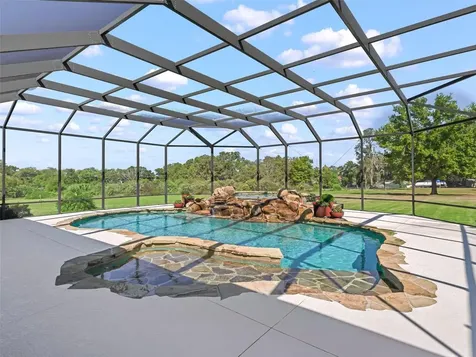 13945 SE 156th Lane Weirsdale FL 32195