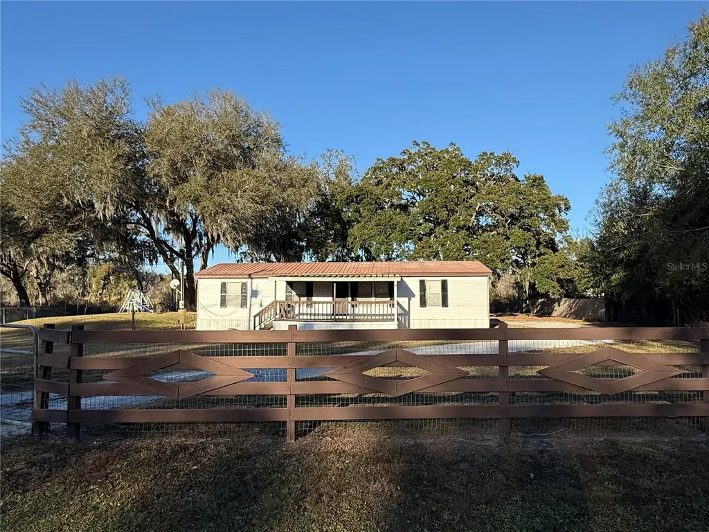 4527 Dove Meadow Lane Lakeland FL 33810