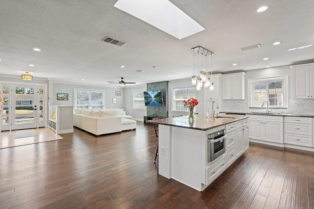 3610 Gatewood Drive Orlando FL 32812