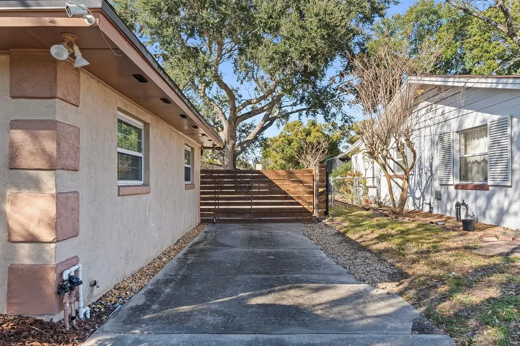 3610 Gatewood Drive Orlando FL 32812