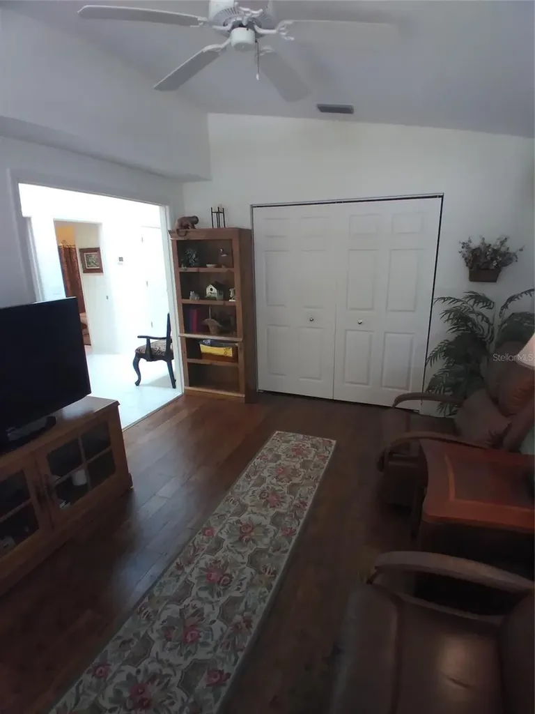 7476 Eleanor Circle Sarasota FL 34243
