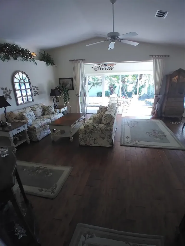 7476 Eleanor Circle Sarasota FL 34243