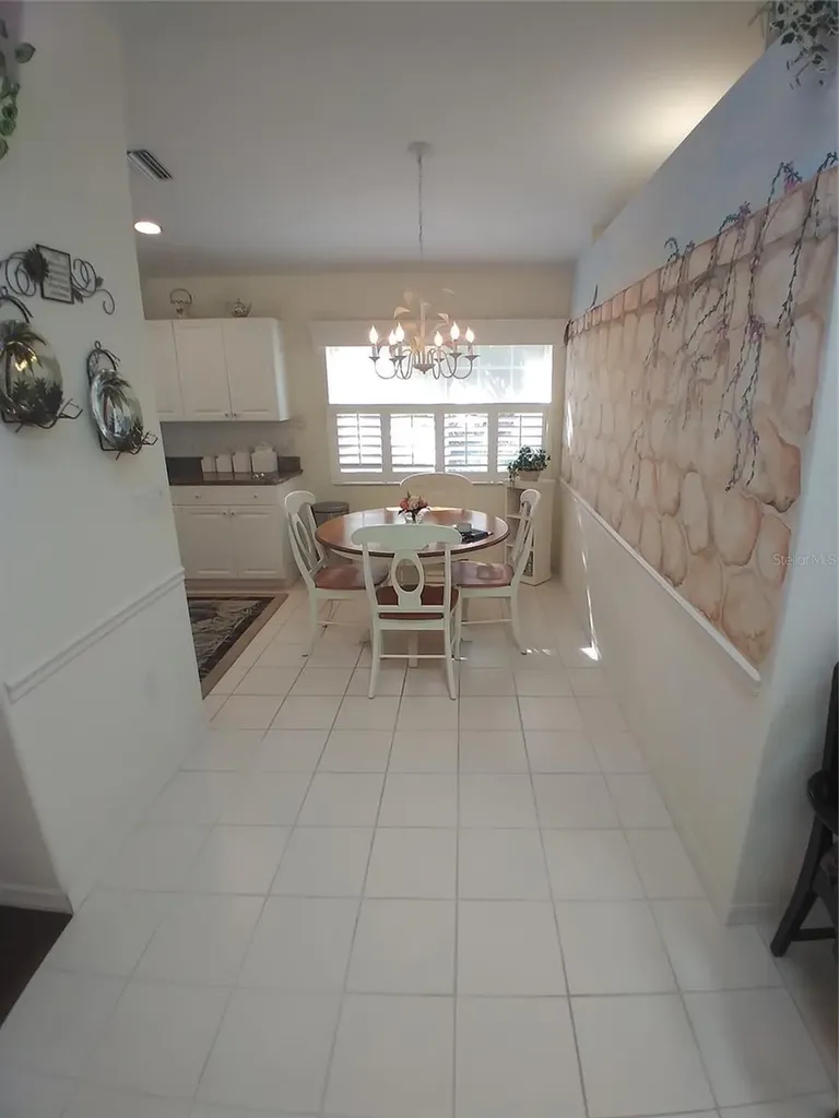 7476 Eleanor Circle Sarasota FL 34243
