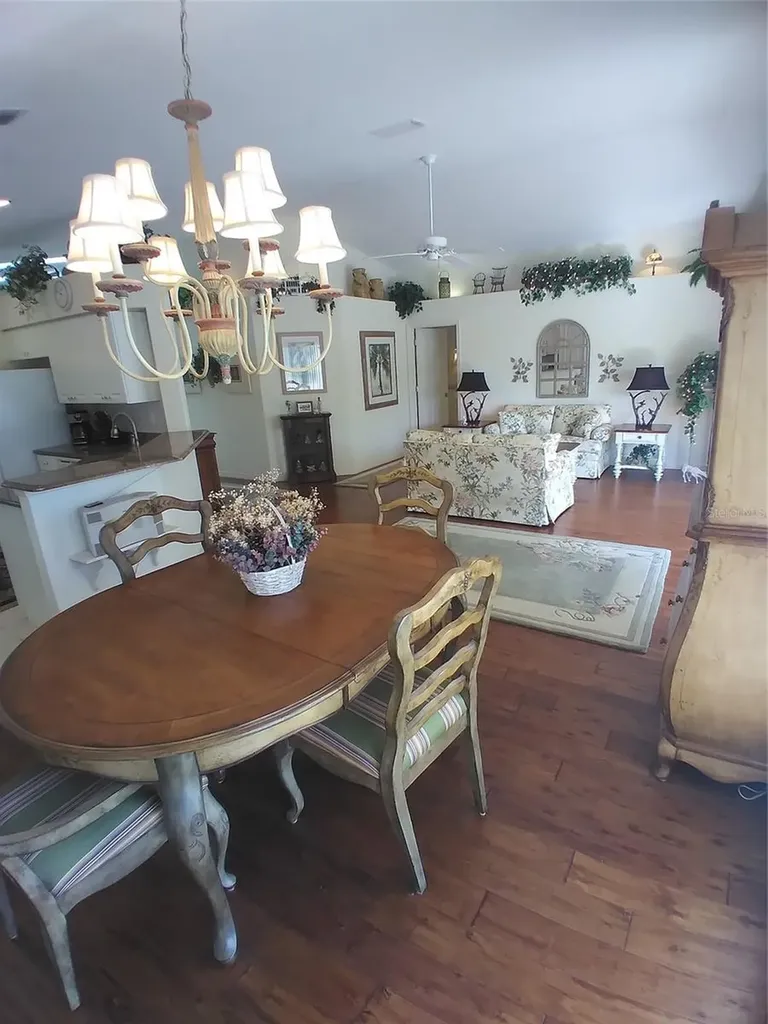 7476 Eleanor Circle Sarasota FL 34243