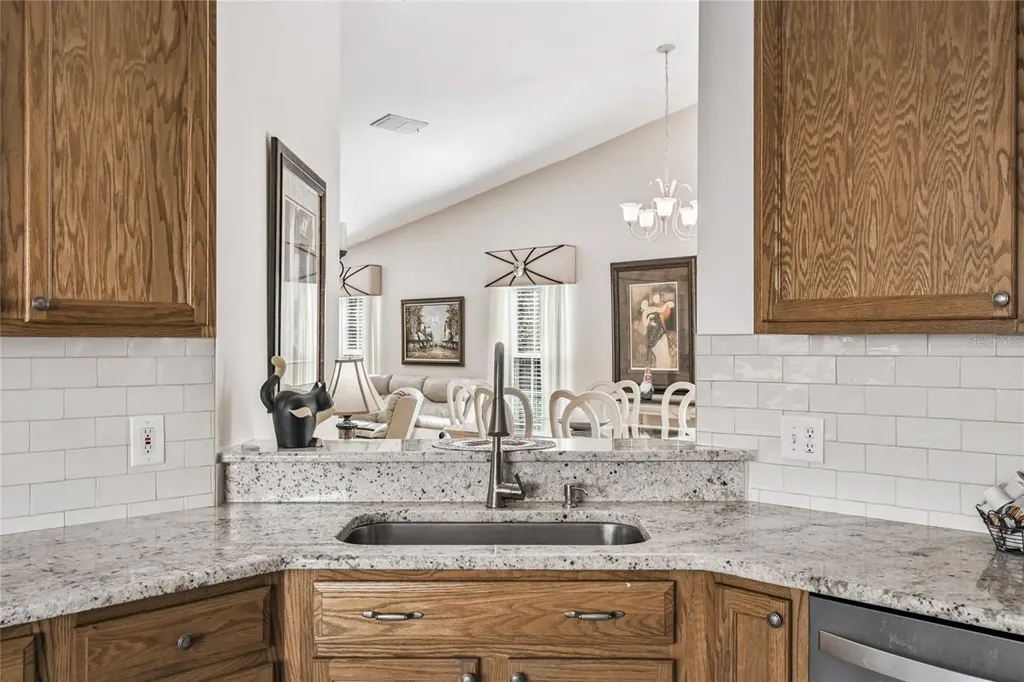 513 Vineyard Way Poinciana FL 34759