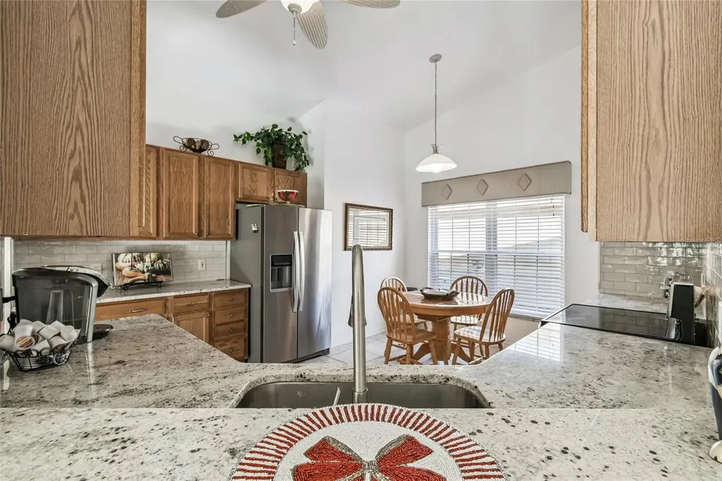 513 Vineyard Way Poinciana FL 34759