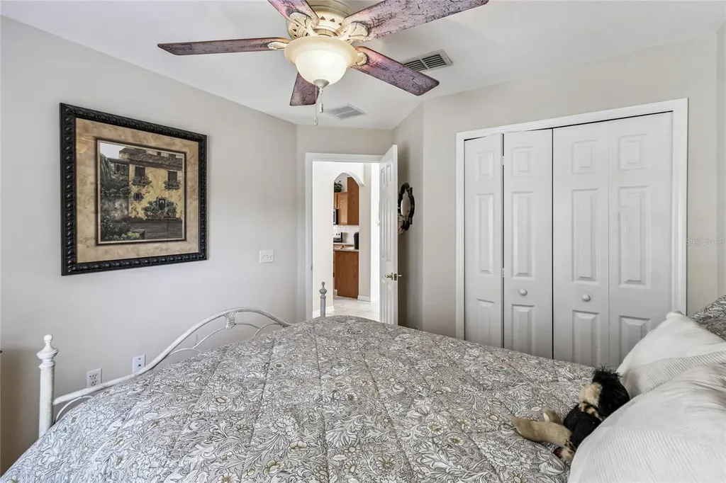 513 Vineyard Way Poinciana FL 34759