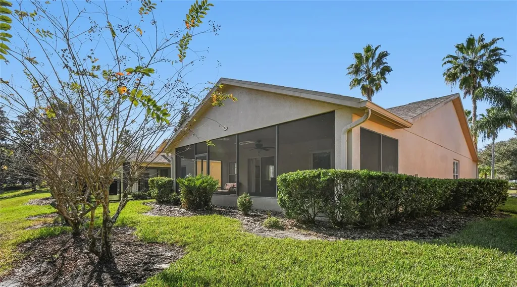 513 Vineyard Way Poinciana FL 34759