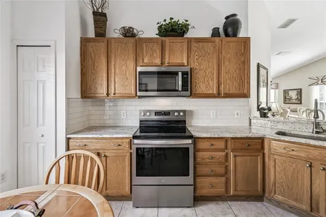 513 Vineyard Way Poinciana FL 34759
