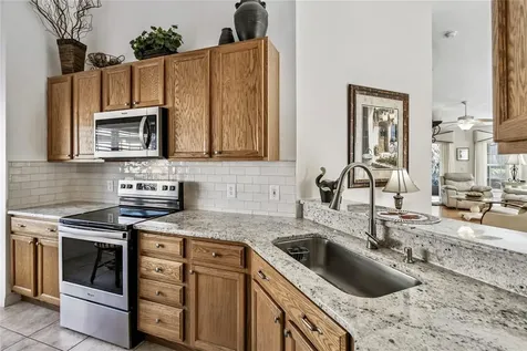 513 Vineyard Way Poinciana FL 34759