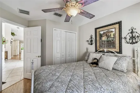 513 Vineyard Way Poinciana FL 34759