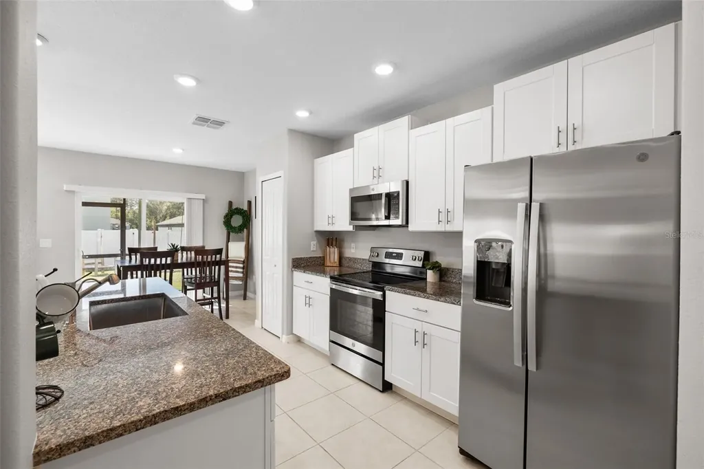 36412 Garden Wall Way Zephyrhills FL 33541