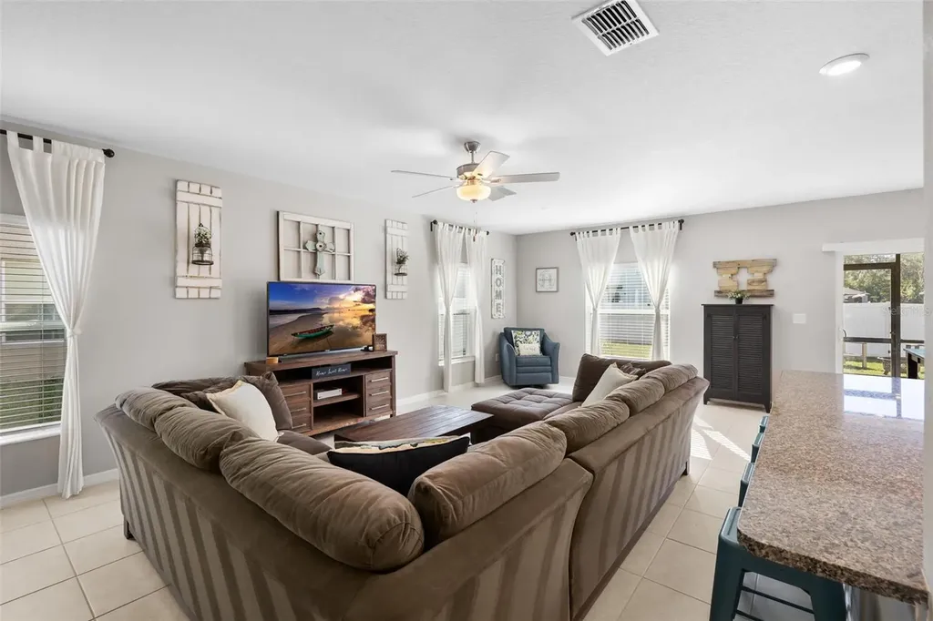 36412 Garden Wall Way Zephyrhills FL 33541