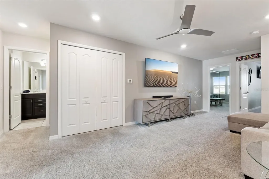 7163 Oakmoss Loop Davenport FL 33837