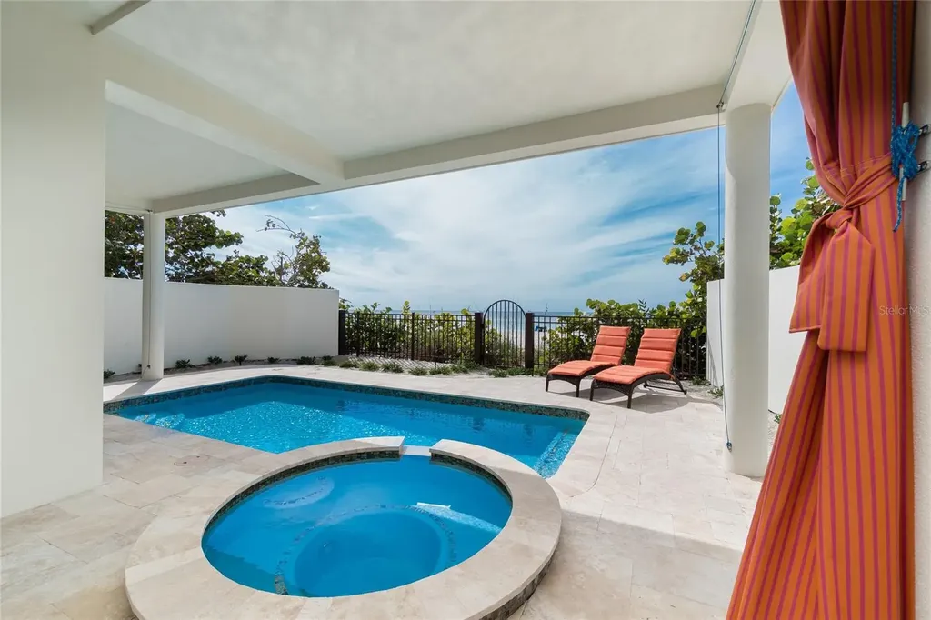 2302 Gulf Drive N Bradenton Beach FL 34217