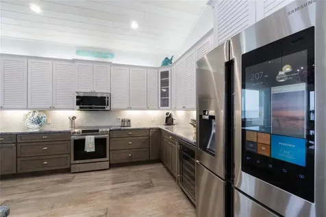 2302 Gulf Drive N Bradenton Beach FL 34217