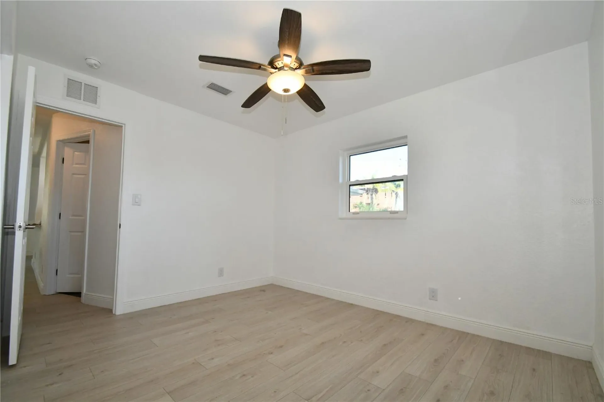 547 Trade Winds Drive Dunedin FL 34698