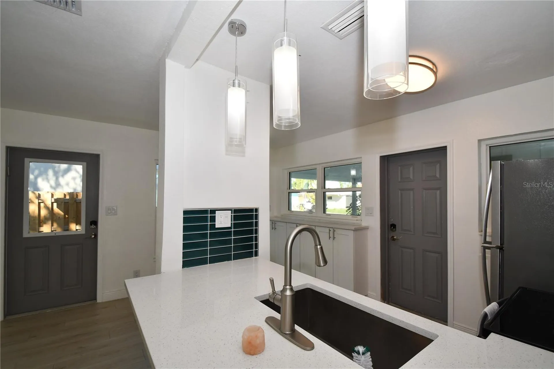547 Trade Winds Drive Dunedin FL 34698