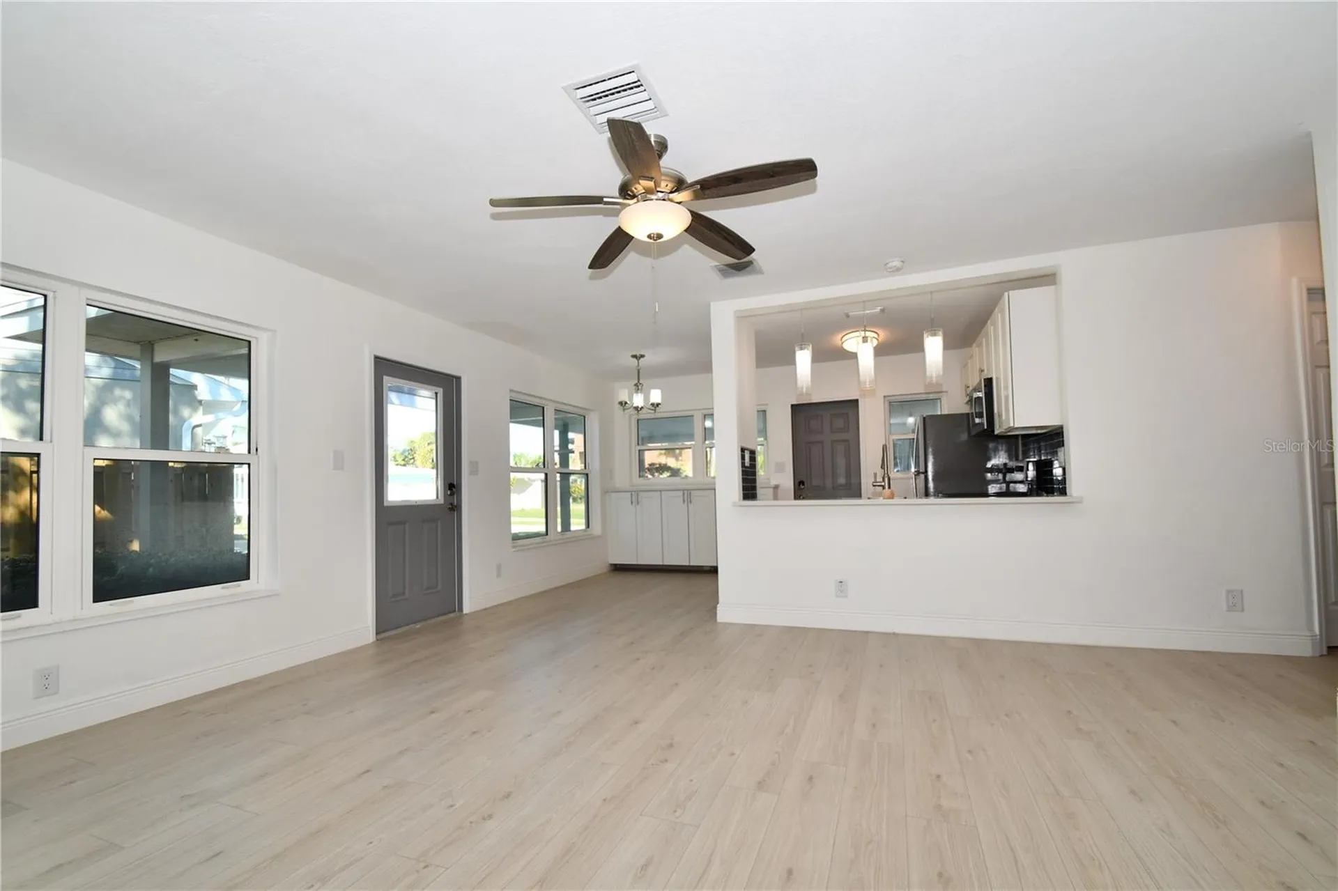 547 Trade Winds Drive Dunedin FL 34698