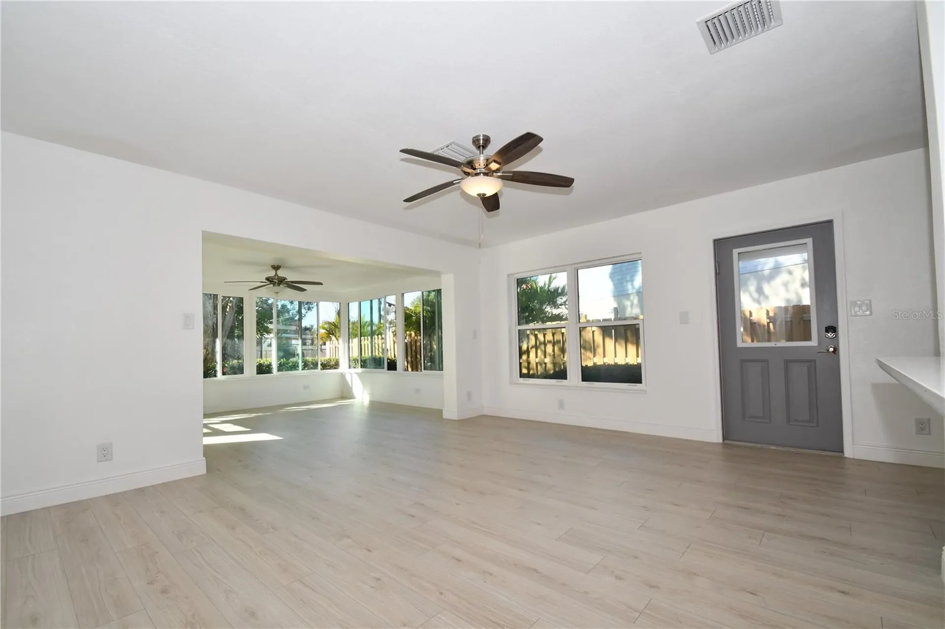 547 Trade Winds Drive Dunedin FL 34698