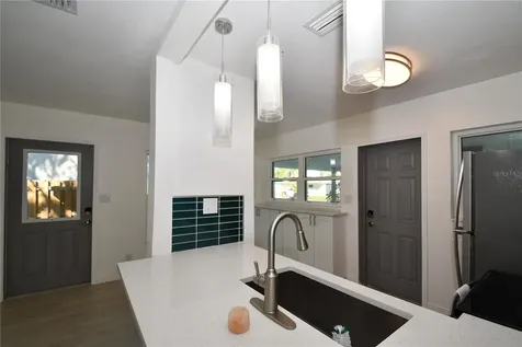 547 Trade Winds Drive Dunedin FL 34698