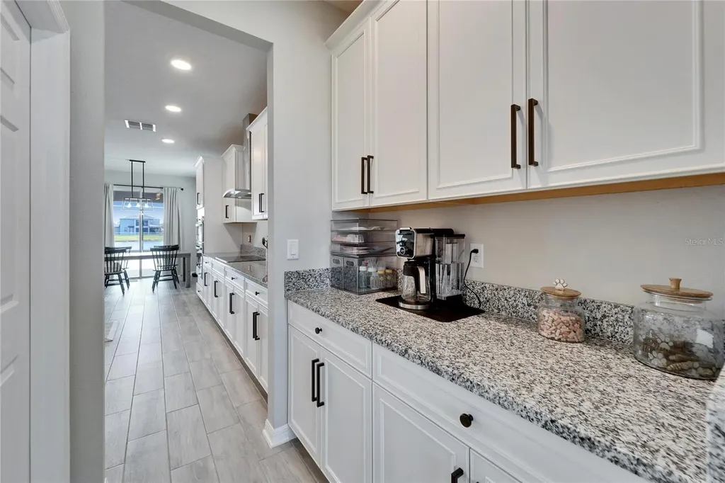 4904 Eagle Rock Drive Wimauma FL 33598