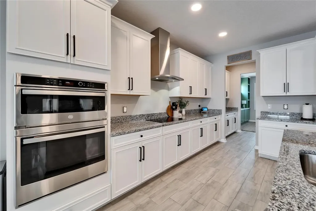 4904 Eagle Rock Drive Wimauma FL 33598