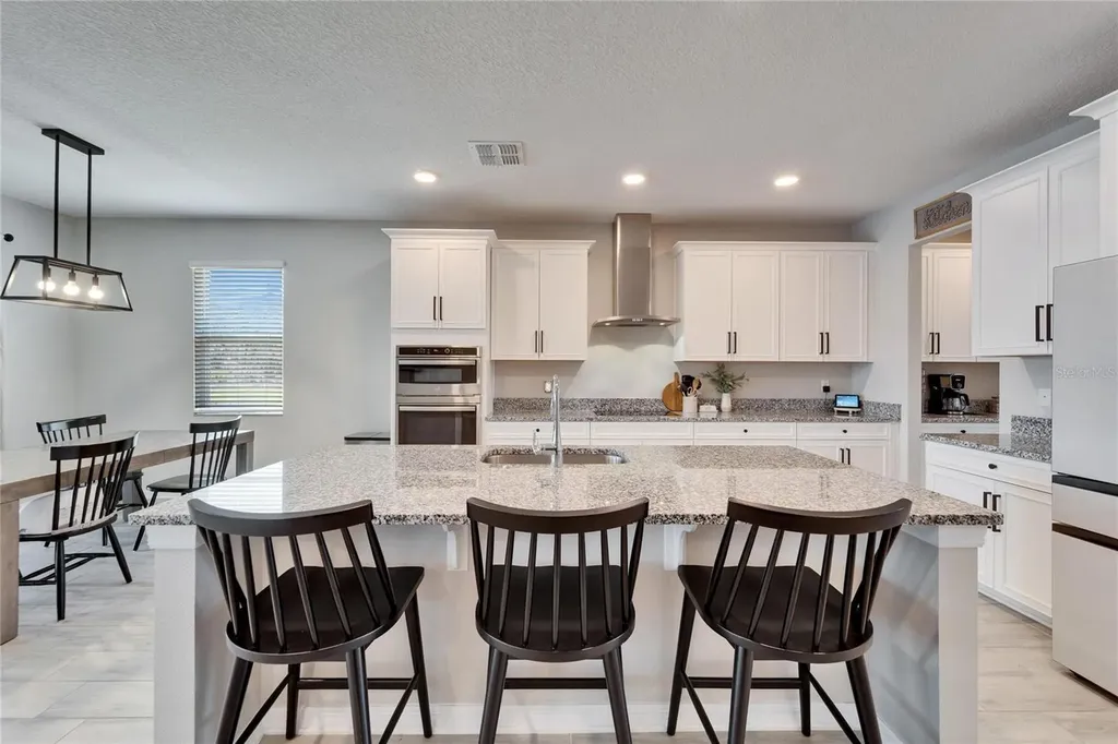 4904 Eagle Rock Drive Wimauma FL 33598