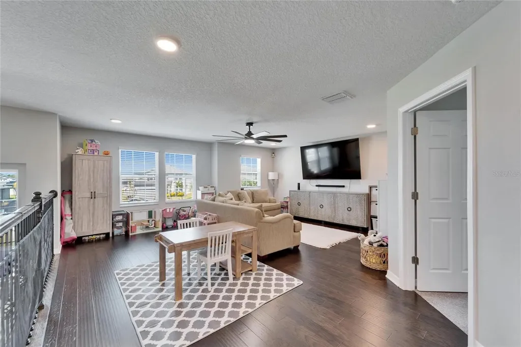 4904 Eagle Rock Drive Wimauma FL 33598