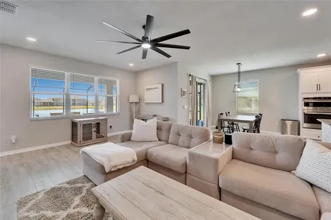 4904 Eagle Rock Drive Wimauma FL 33598