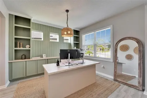 4904 Eagle Rock Drive Wimauma FL 33598