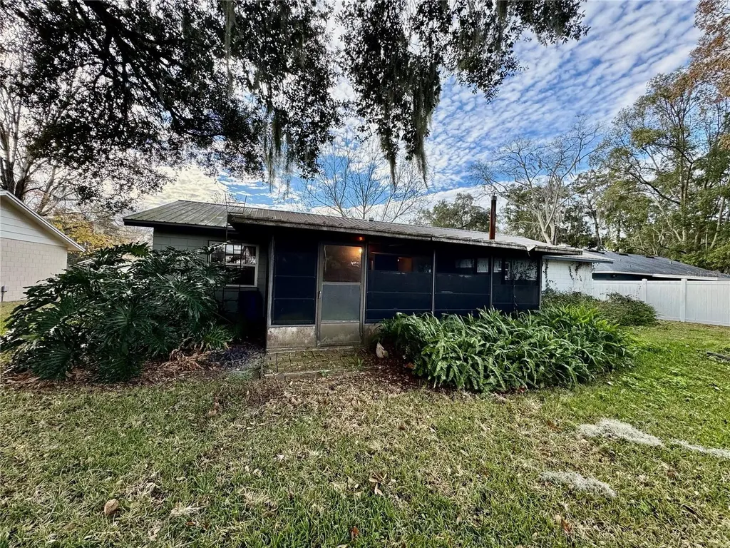 1221 SW 75th Drive Gainesville FL 32607