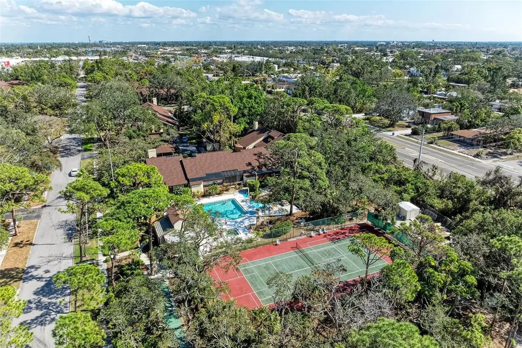 7615 4th Avenue W Bradenton FL 34209